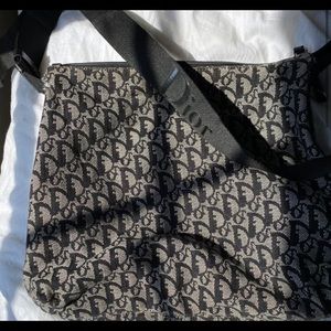 vintage authentic DIOR trotter messenger bag, amazing condition!!